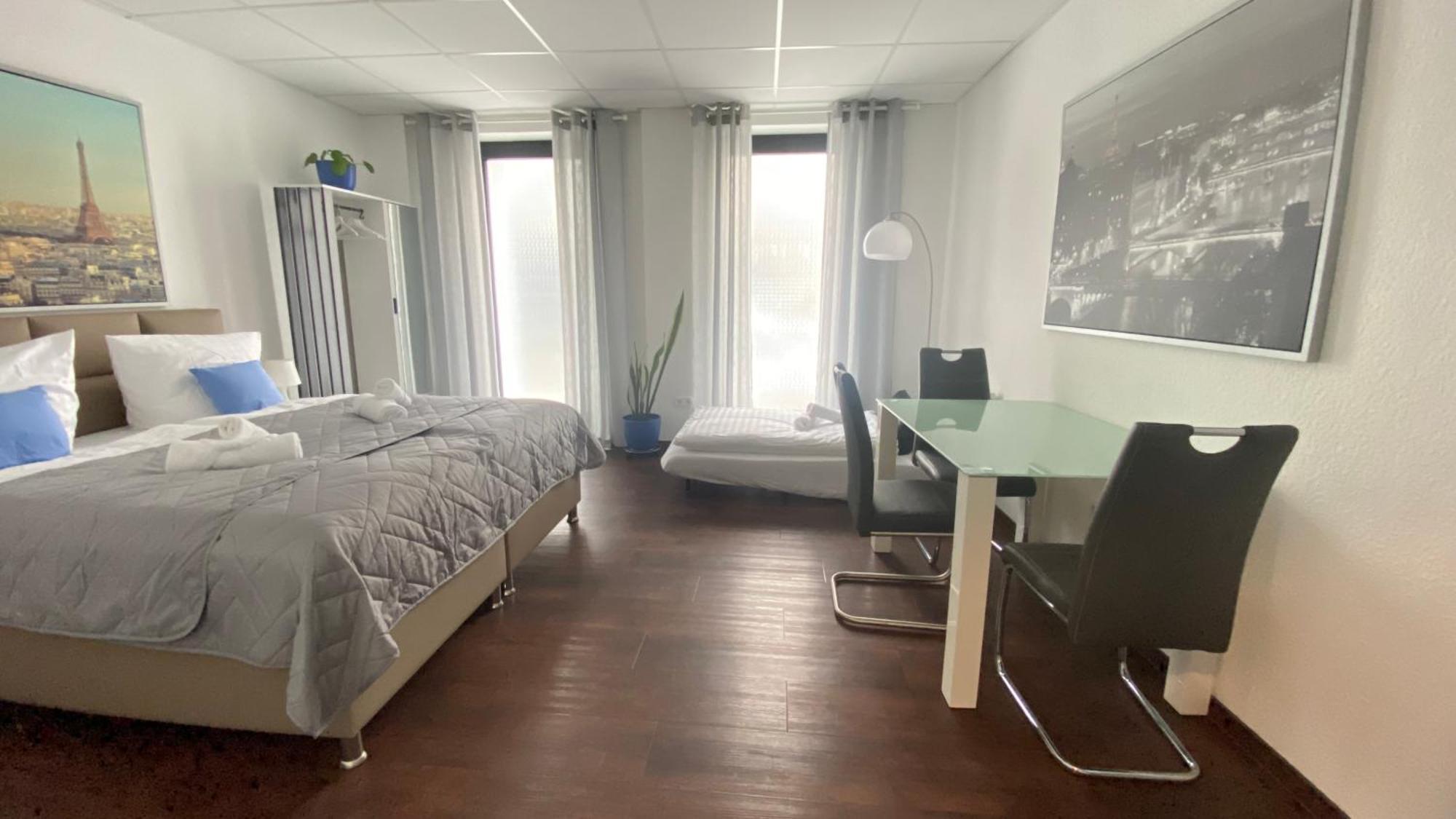 Nowa Apartment *